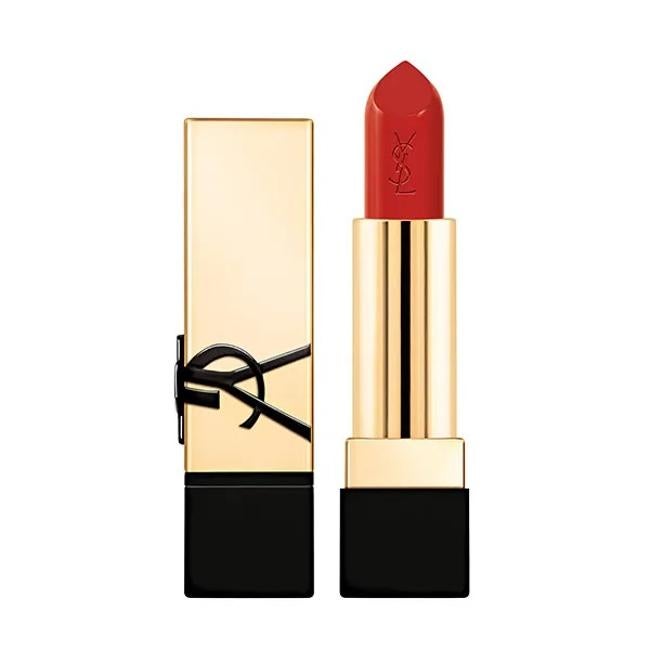 Costura pura roja por Yves Saint Laurent.